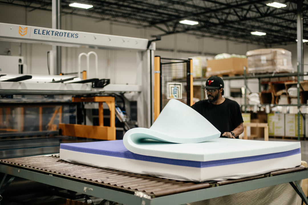 Image of a worker making a Comfort Option mattress